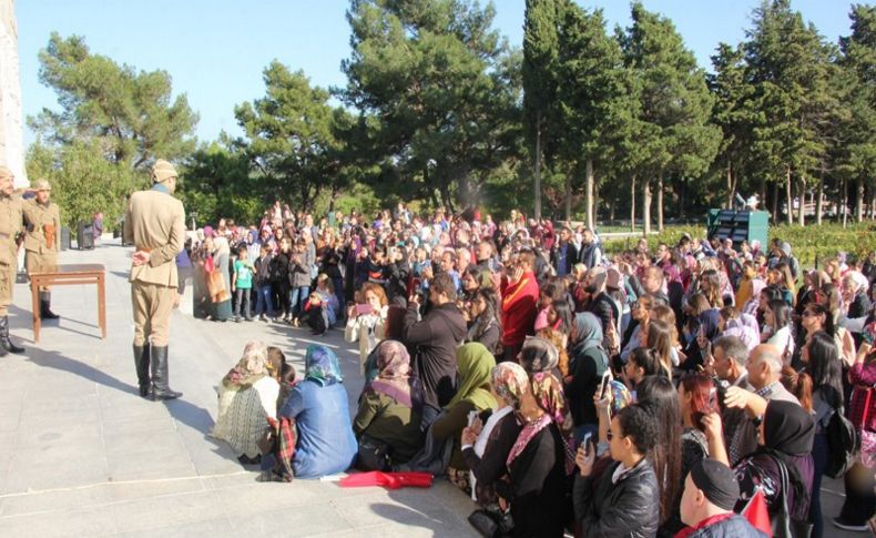 Menderesli kadınlardan Çanakkale'ye akın