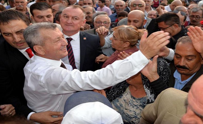 Menemen Belediye Başkanı Tahir Şahin aday adaylığını açıkladı