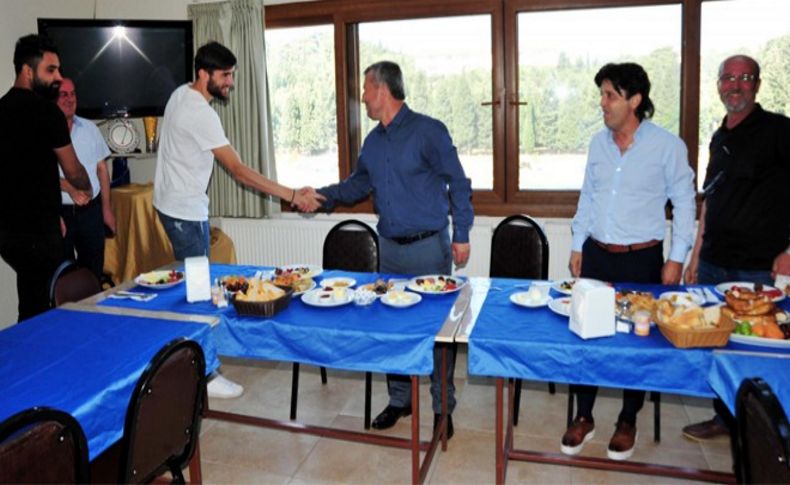 Menemen Belediyespor'da kahvaltılı veda