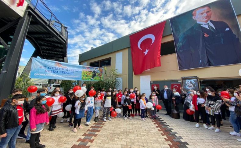 Menemenliler Cumhuriyet Bayramı’nda tek yürek oldu