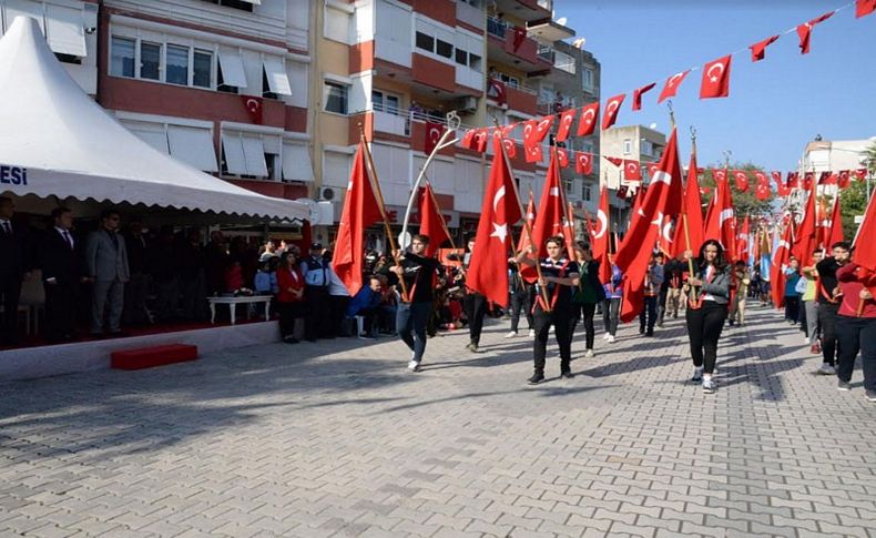 Menemenliler tek ses tek yürek oldu