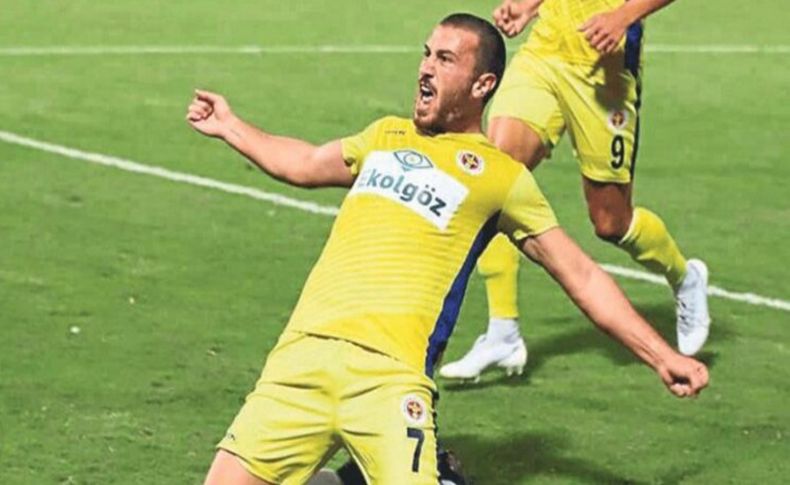 Menemenspor'da Mustafa gitti