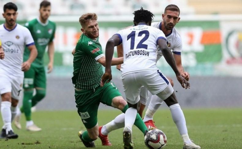 Menemenspor'dan Bursaspor'a çelme