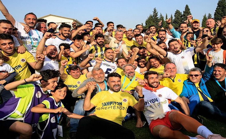 Menemenspor iskeleti dağıttı
