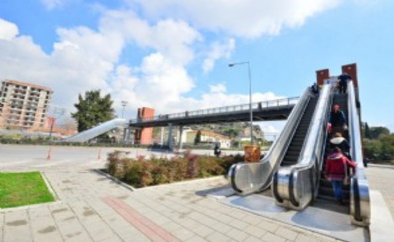 Büyükşehir'den 12 yeni yürüyen merdiven