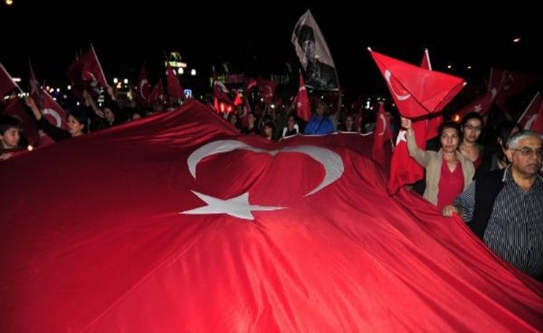 Mersin'de Cumhuriyet Için Yürüdüler