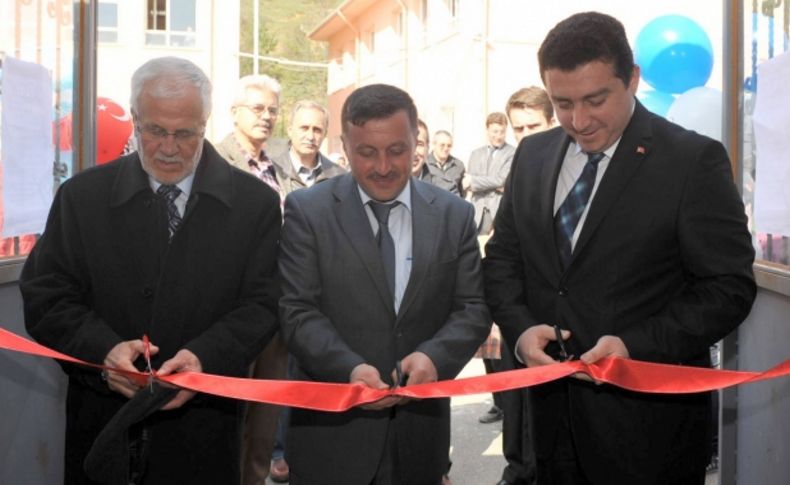 Metristepe’de ihtiyaç sahibi öğrenciler yararına kermes