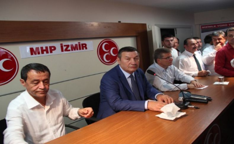 MHP'den iki yeni vekile bayramlaşma töreni