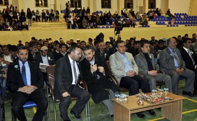 Midyat’ta ‘İnsanlık Onuru’ konulu konferans düzenlendi