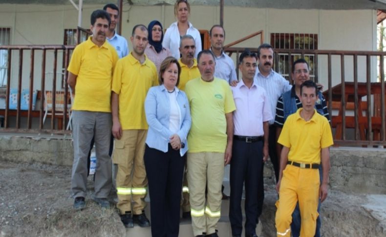 Milletvekili Gürkan'dan yangın söndürme ekiplerine moral ziyareti