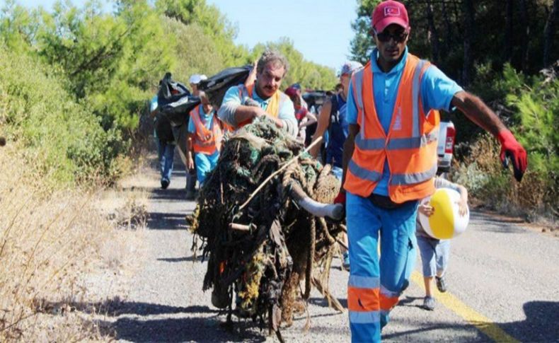 Milli parkta temizlik zamanı