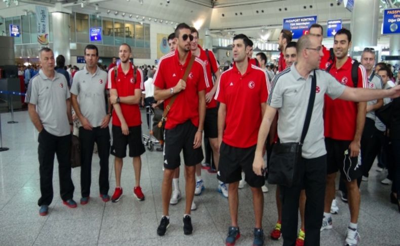 Milli basketbolcular Slovenya'ya gitti