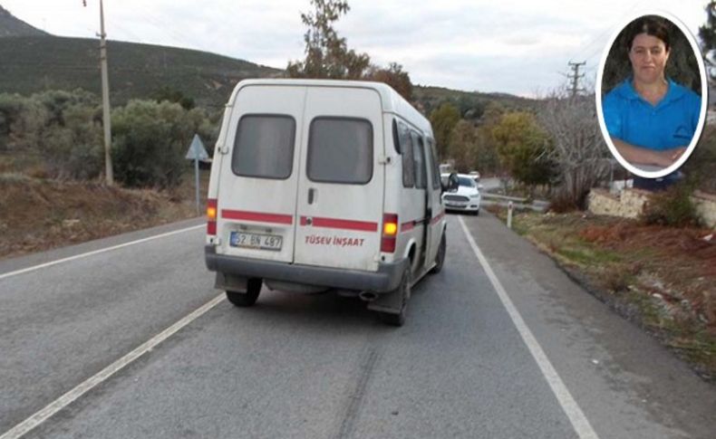 Minibüs çarpan anne öldü, 5 yaşındaki oğlu yaralandı