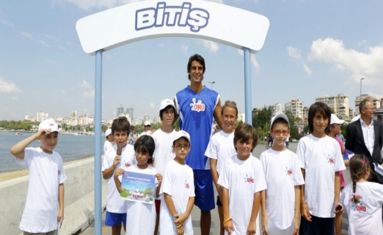 Minik kahramanlar yardım için 'hızlı adımlar'la koştu