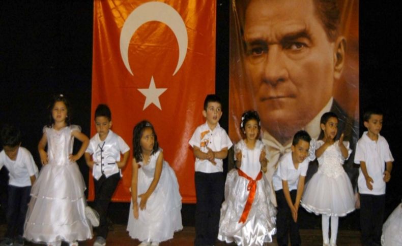'Mobil Anaokulu' öğrencileri mezun oldu