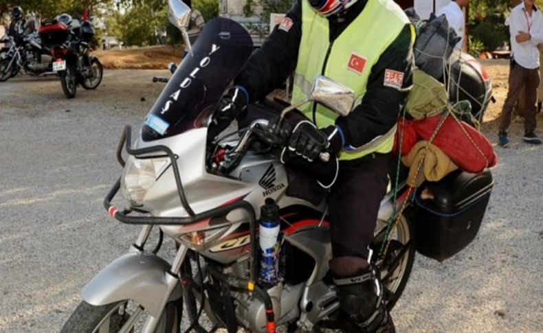 Motosiklet tutkunları Karşıyaka'da buluştu
