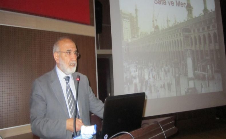 Müftü Arslan'dan umre yolcularına: İslam alemi için de dua edin