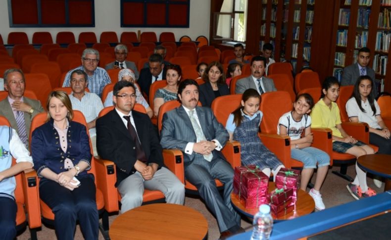 Muğla’daki kitap okuma yarışmasınına ödülleri verildi