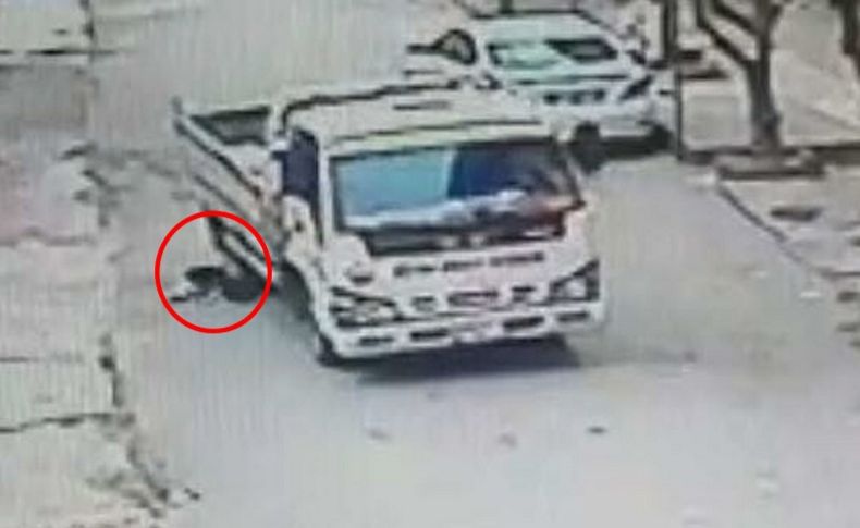 Muhammet'in kamyonetin altında kaldığı anlar güvenlik kamerasında