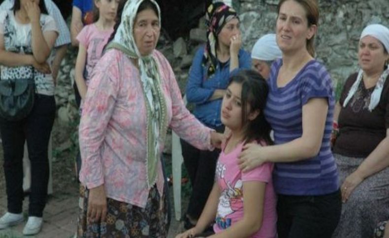 Nafaka borcunu ödeyemeyince canına kıydı
