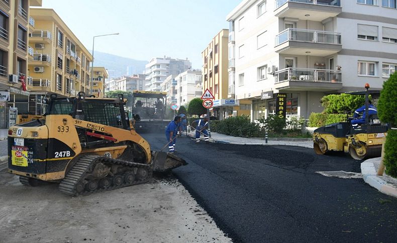 Narlıdere'de yol çalışmaları hız kesmeden sürüyor