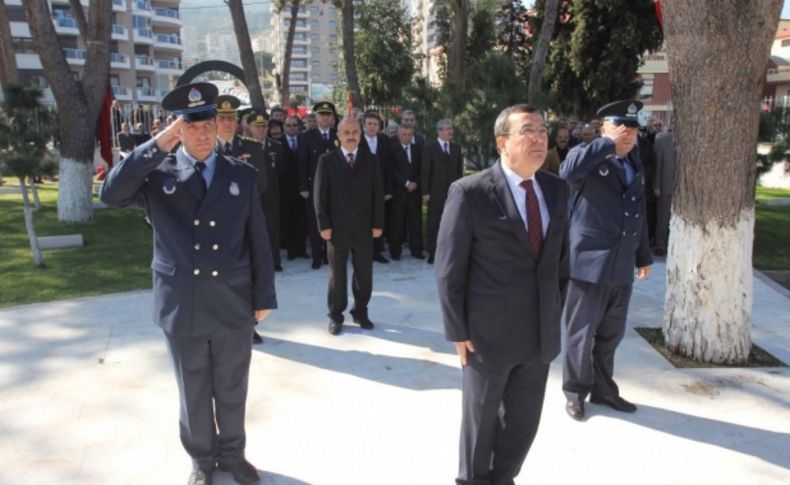 Narlıdere Şehitleri Andı