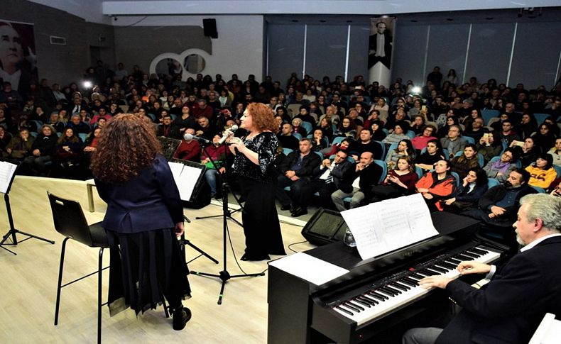 Nazım Hikmet 117. doğum gününde Bornova’da anıldı