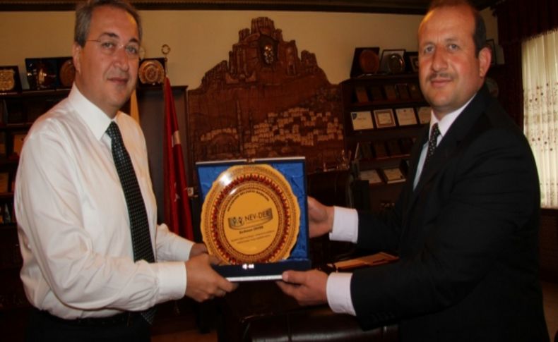 NEVDER’den Başkan Ünver'e teşekkür plaketi