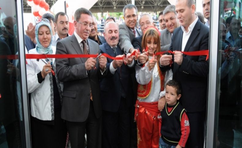 Nezaket Okulları törenle hizmete açıldı