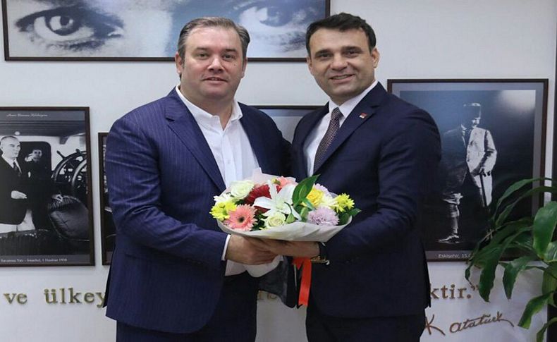 Nezir'den Piriştina'ya ziyaret