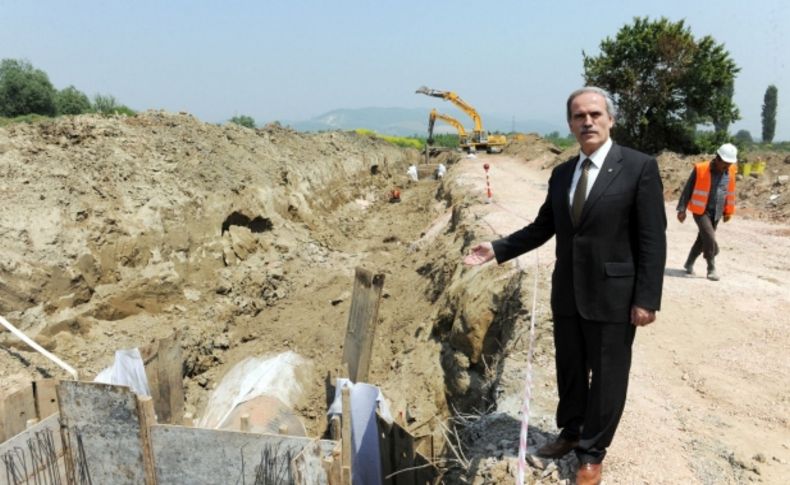 Nilüfer Çayı'nda temizlik sürüyor
