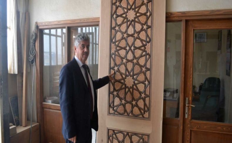 Nur Camii'nin tezyinat işleri başladı