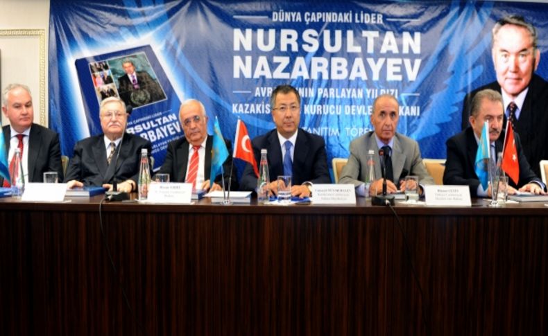 Nursultan Nazarbayev'i anlatan kitabın tanıtımını eski bakanlar yaptı