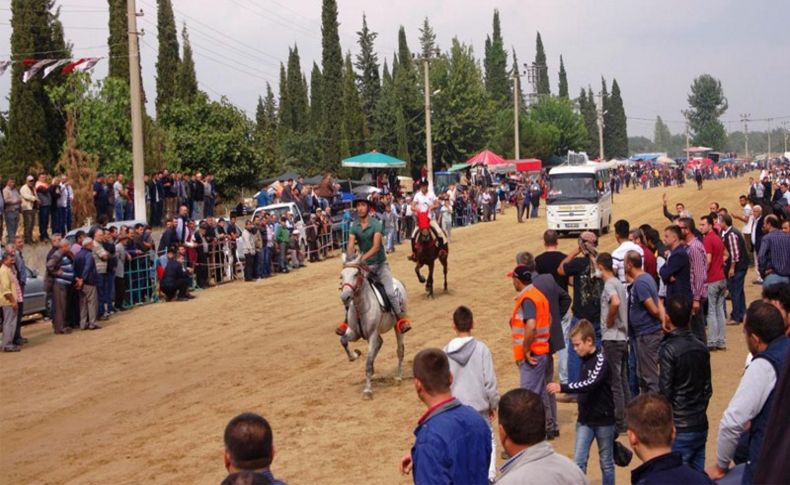 Ödemiş'te at yarışları şenliği