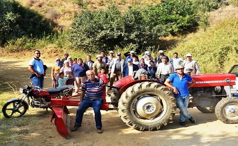 Ödemiş'te mahalleli asfalt talebiyle yol kapattı