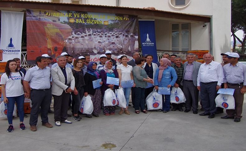 Ödemiş'te üreticilere kovan dağıtıldı