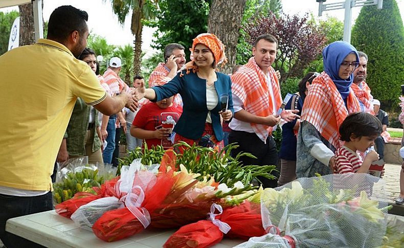 Ödemiş ve Kiraz'da kiraz coşkusu