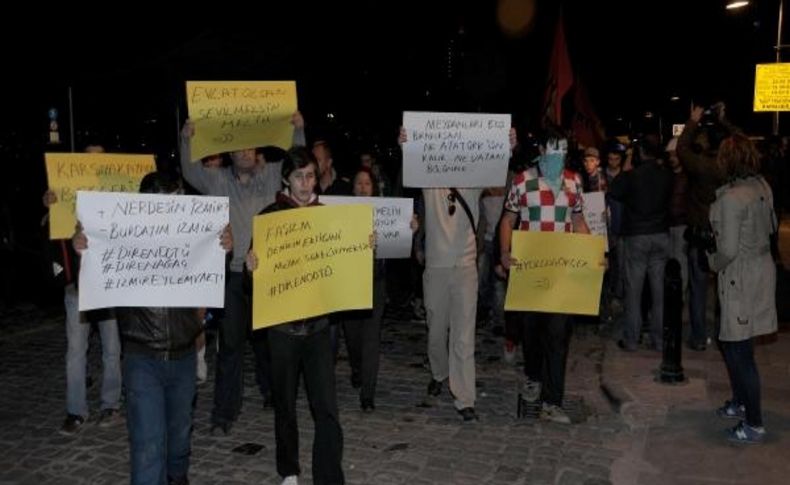 Odtü'deki Ağaç Sökümüne Izmir'de Yürüyüşlü Tepki