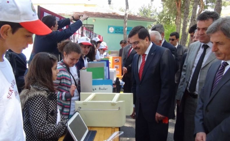 Öğrenciler ilginç projeleriyle yarıştı