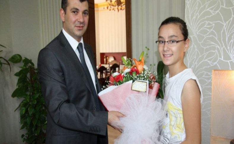 Öğrencilerden Başkan Vekili Altınsoy’a ziyaret