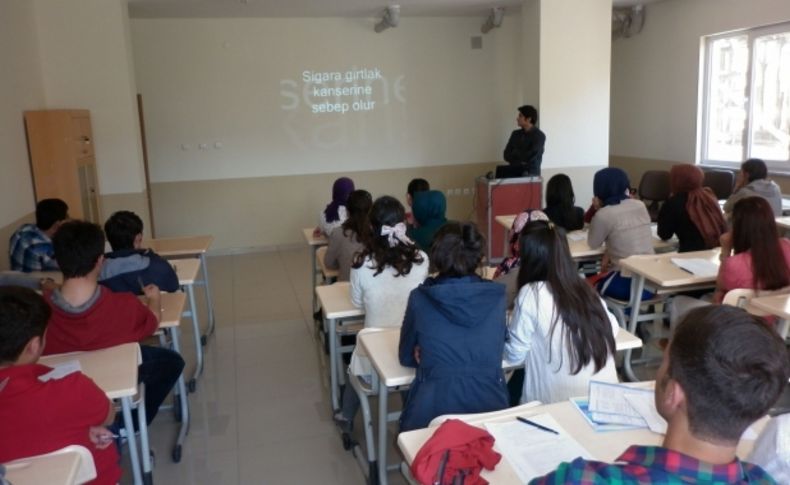Öğrencilere zararlı alışkanlıklar semineri verildi