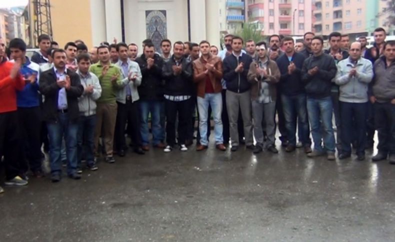 Öğretmenler, meslektaşlarının darp edilmesine tepki gösterdi