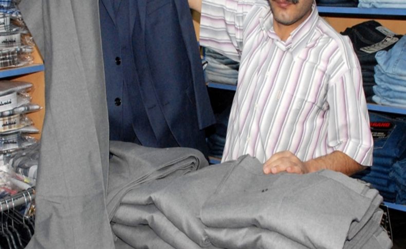 Okul kıyafetleri velilerin ve küçük esnafın tepkisini çekti