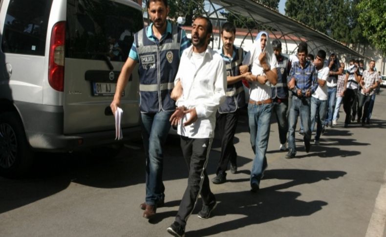Okul zili öncesi 'torbacı' temizliği!
