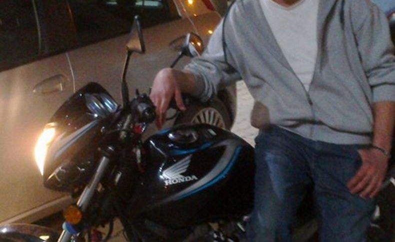 Önünde kaza yapan araçlara çarpan motosiklet sürücüsü öldü
