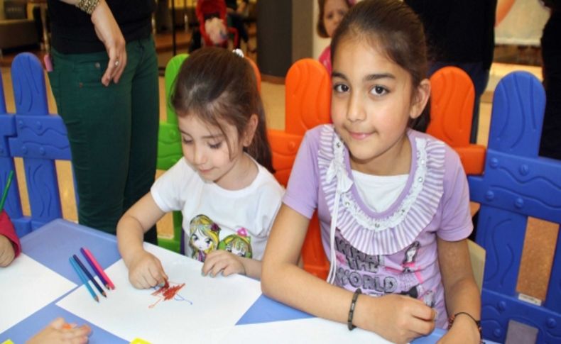 Optimum Çocuk Kulübü’nde eğlenerek öğreniyorlar
