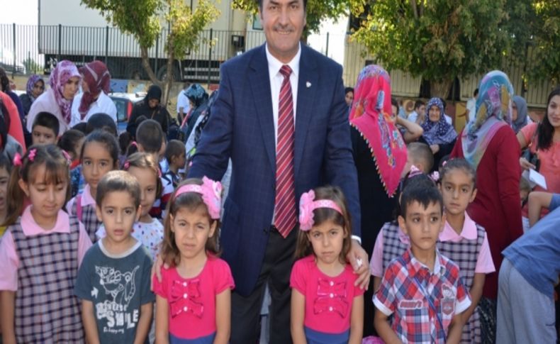 Osmangazi Belediyesi 5 bin öğrenciye kırtasiye yardımı yaptı