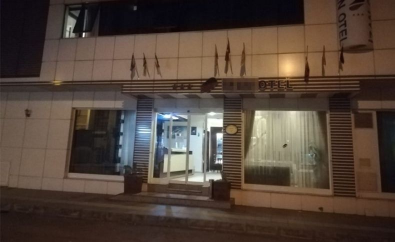 İzmir'de otel odasında sır ölüm!