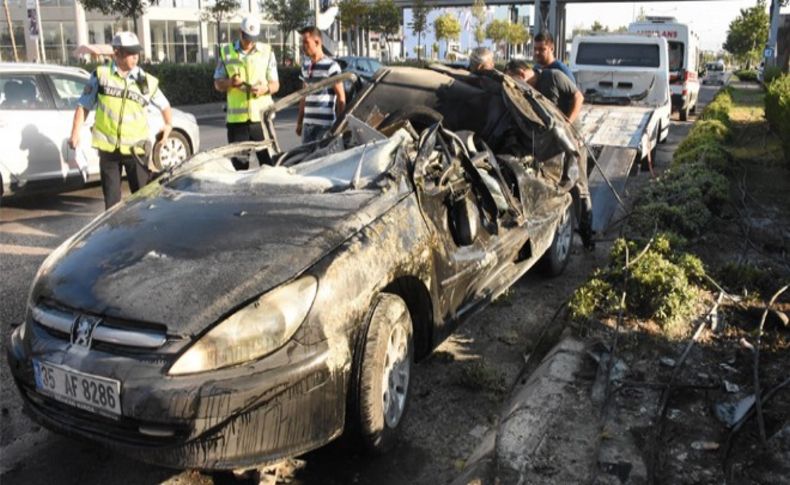 Aşırı hız az daha sonu oluyordu, İzmir'de mucize kurtuluş!