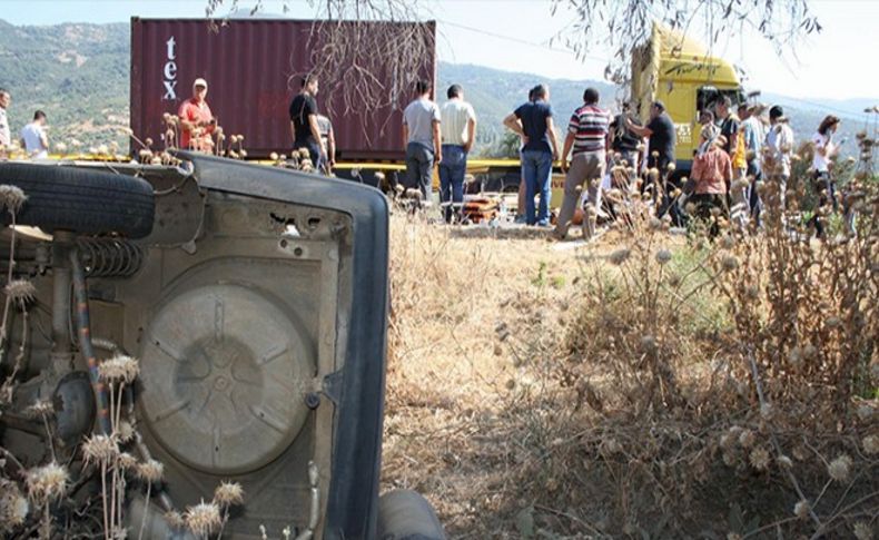 Otomobil şarampole yuvarlandı: 4 yaralı